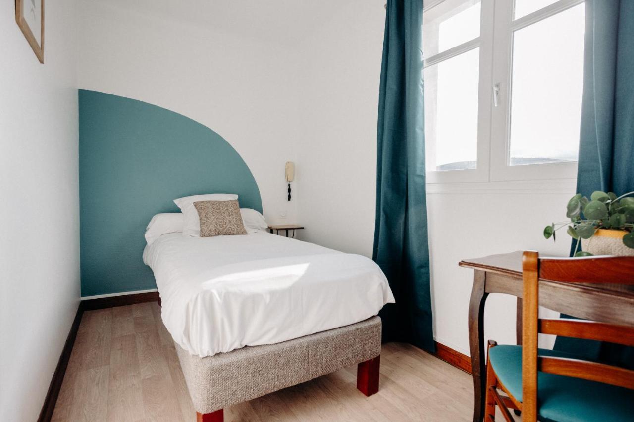 Logis Hotel Restaurant Espelletenia Larceveau-Arros-Cibits Екстер'єр фото