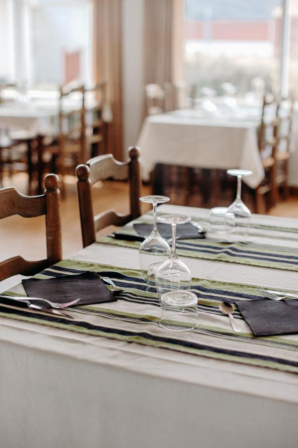 Logis Hotel Restaurant Espelletenia Larceveau-Arros-Cibits Екстер'єр фото