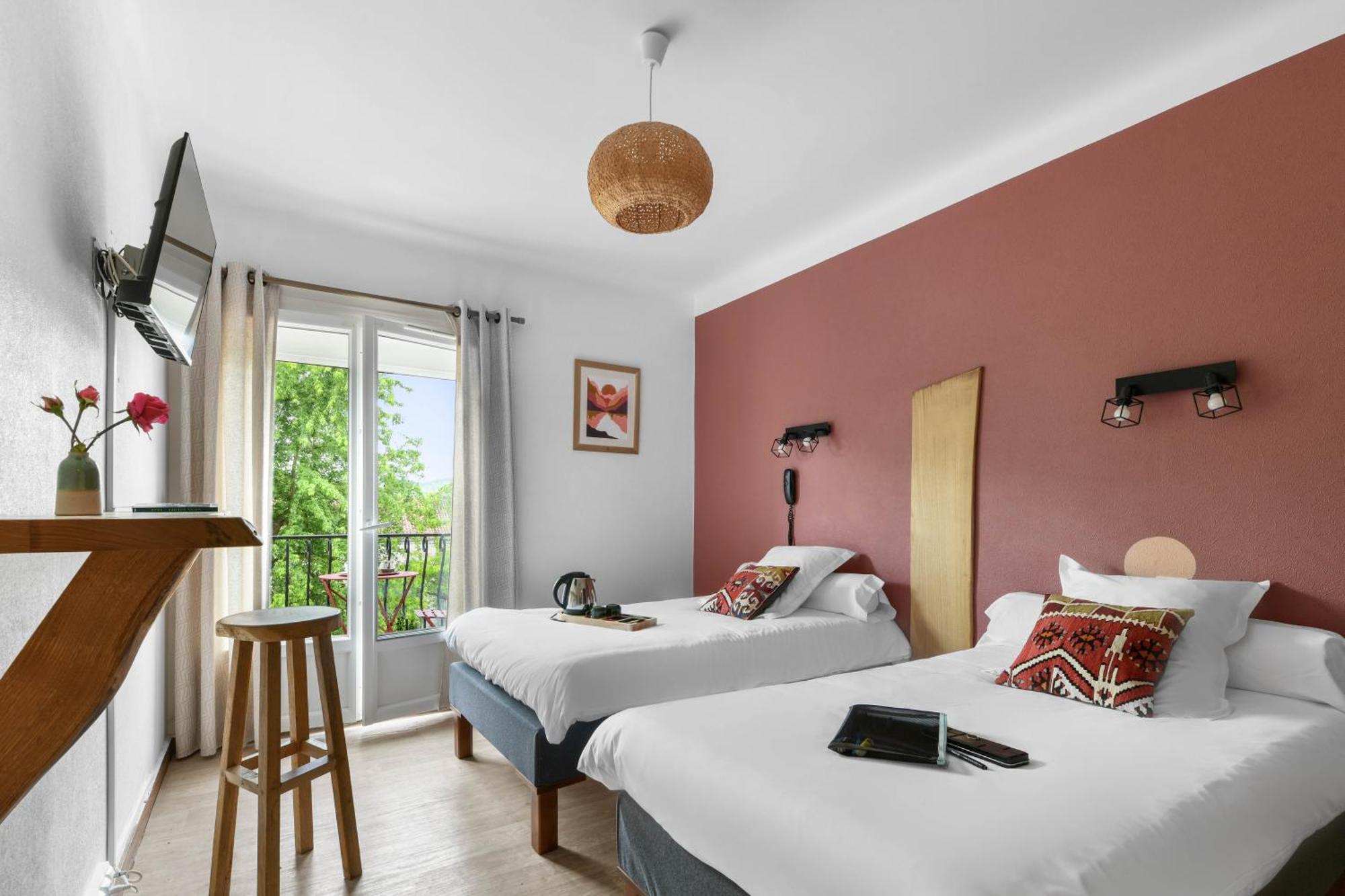 Logis Hotel Restaurant Espelletenia Larceveau-Arros-Cibits Екстер'єр фото
